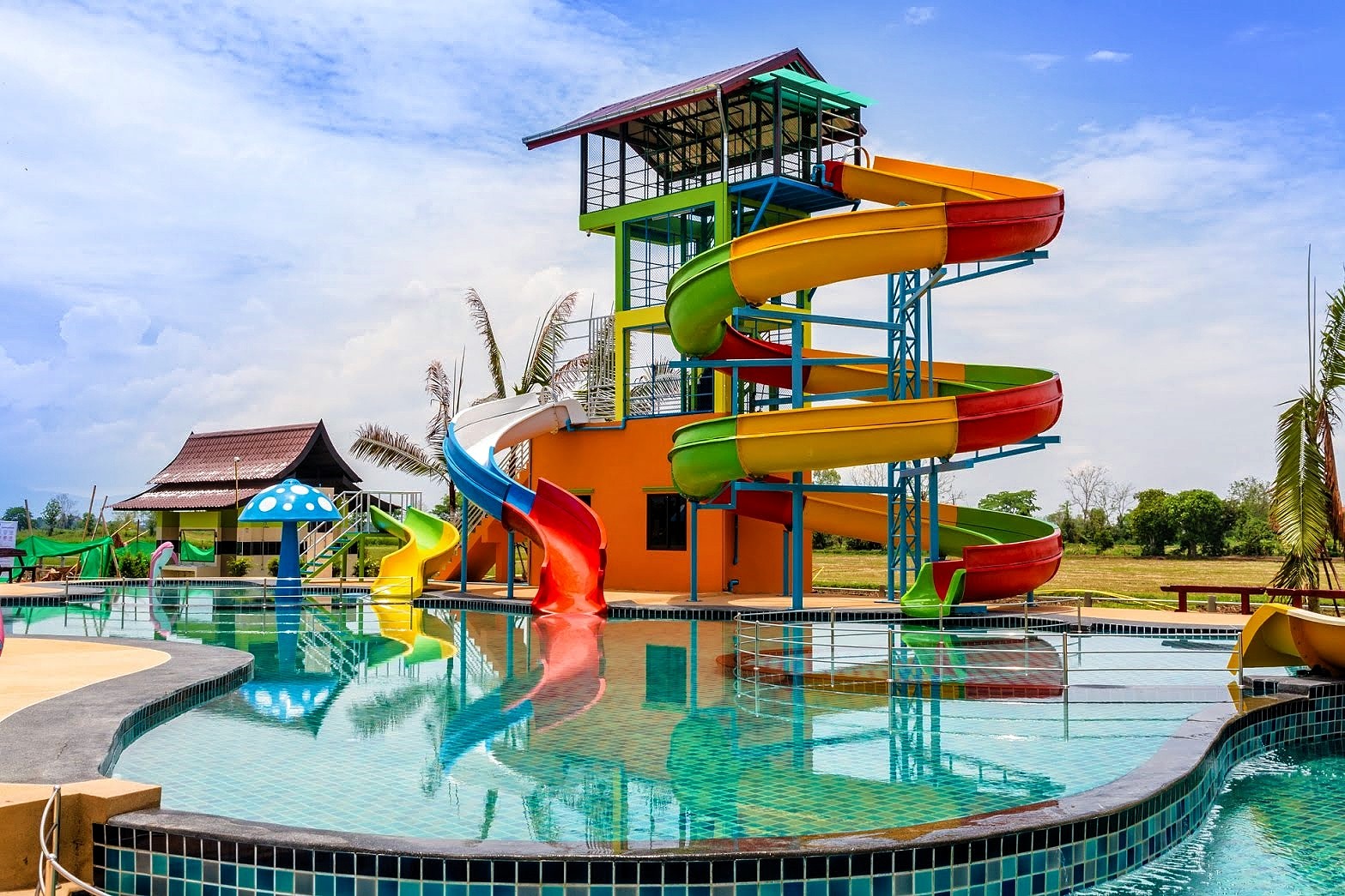 OEM Kids Water Park Outdoor Playground Swimming Pool Fiberglass Slide for Kids