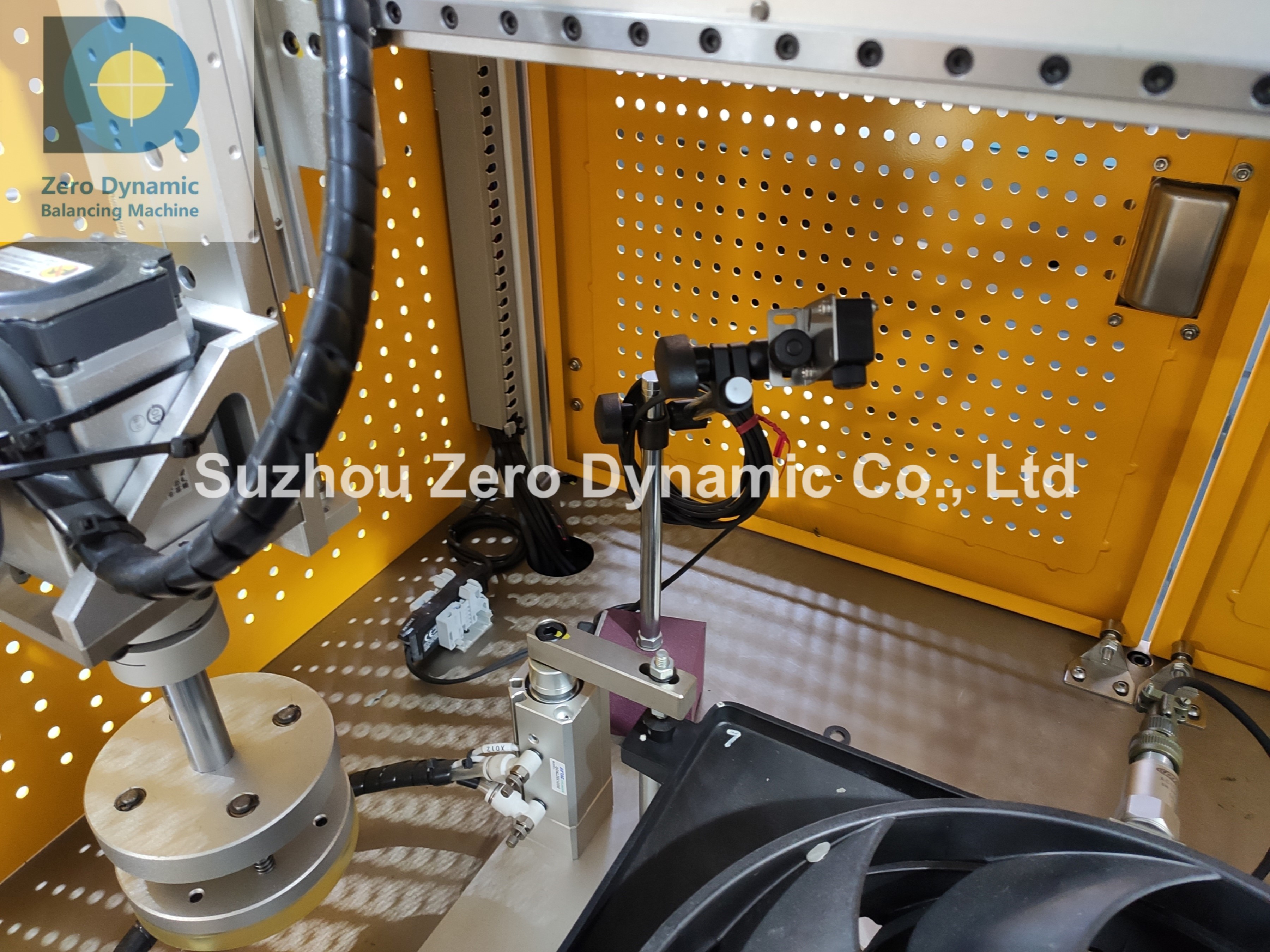 Car Engine Cooling Fan Balancer, Automobile Radiator Fan Balancing Machine