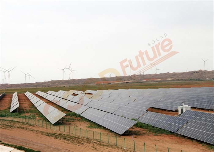 Snow Protection 1p Smart Solar Tracking System 17m/S Protection Of Wind Speed