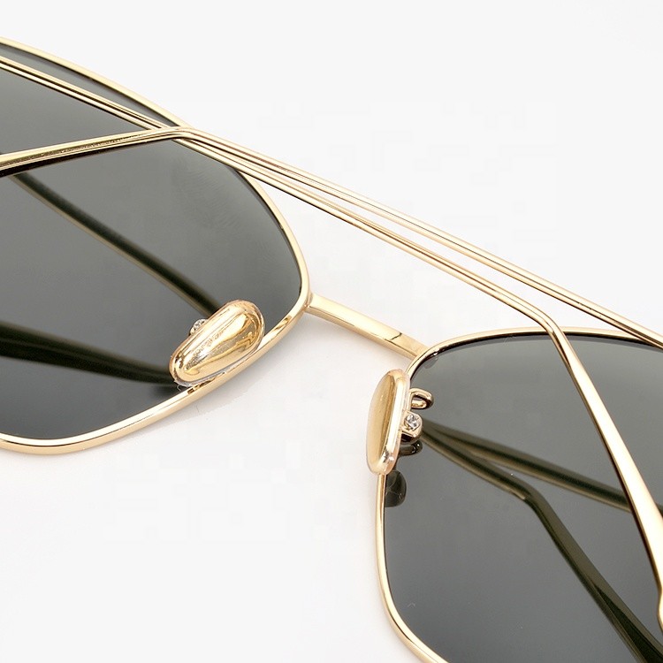 Polarized Lifestyle Sunglasses Stainless Steel Material Good Corrosion Resistance