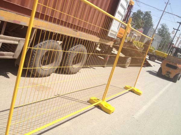 Hot Dipped Galvanized Temporary Fence Mesh For Events / Sports 2100mm X 2400mm