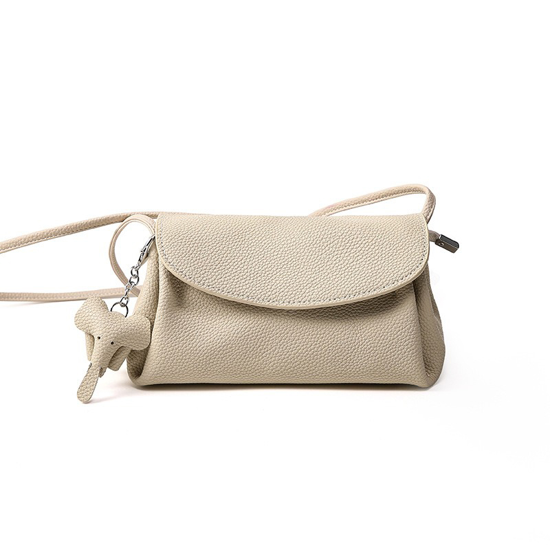 Elevate Your Look with this Head Layer Soft Cowhide One-Shoulder Crossbody Bag