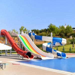 China Commercial Fiberglass Pool Slide For Hotels Private Properties wholesale