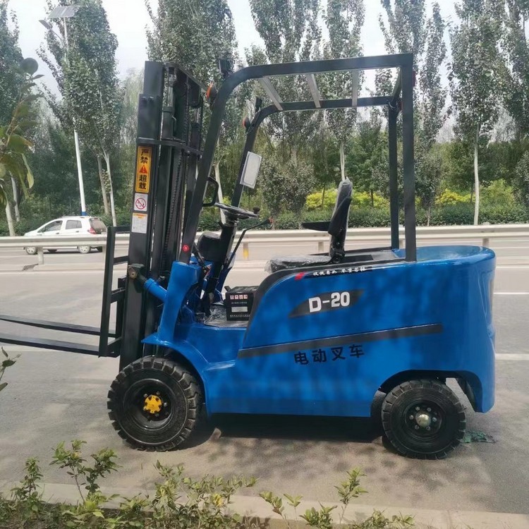 ZHONGMEI 2t Electric Forklift 4x4 Full Pallet Stacker Forklift With 2000 Wheelbase