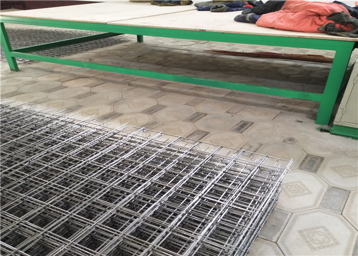 Chicken Cage Weld Mesh Making Machine , Panel Welding Machine High Productivity