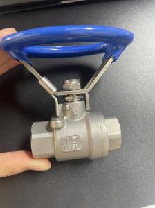 China Xtv 1 Inch 2PC Stainless Steel Oval Handle Thread Ball Valve for Initial Payment wholesale
