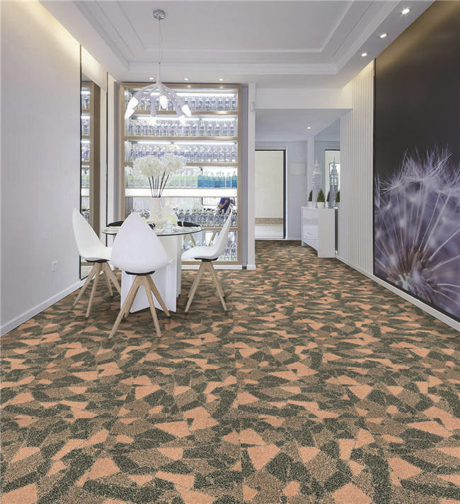Fashion Industrial Carpet Squares / Office Carpet Tiles CE Certified For Room