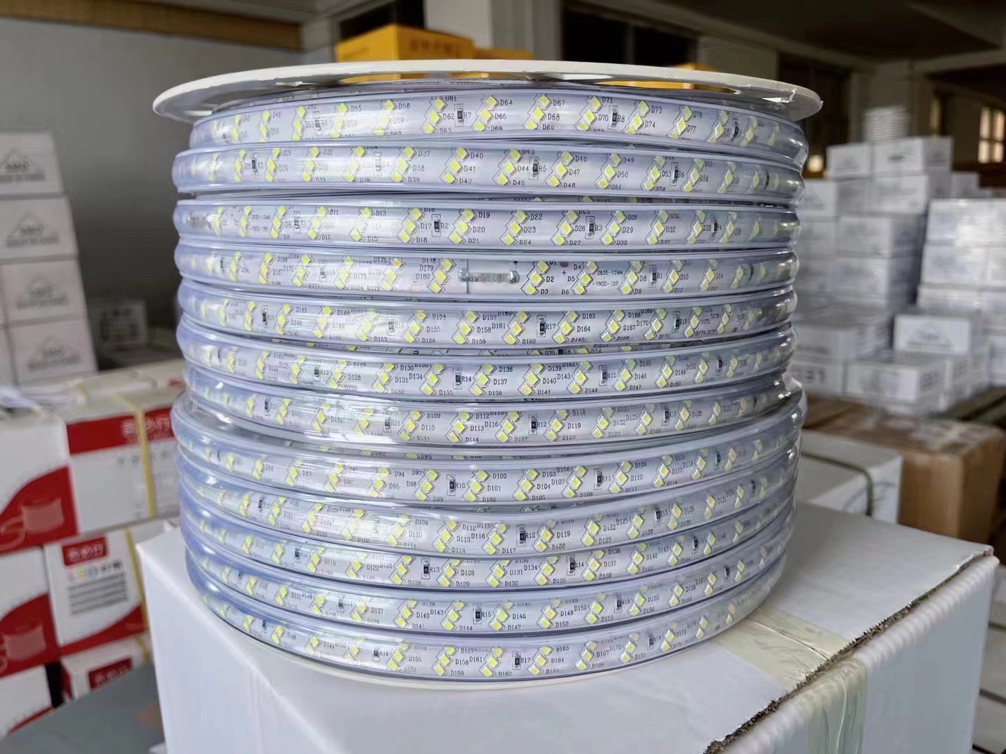 Lighting Solutions 110V/220V LED Strip Light 100m/roll With Connector Customize Length