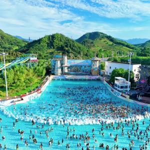 China Entertainment Artificial Wave Pool Water Slide Supplier For Resort Hotel wholesale