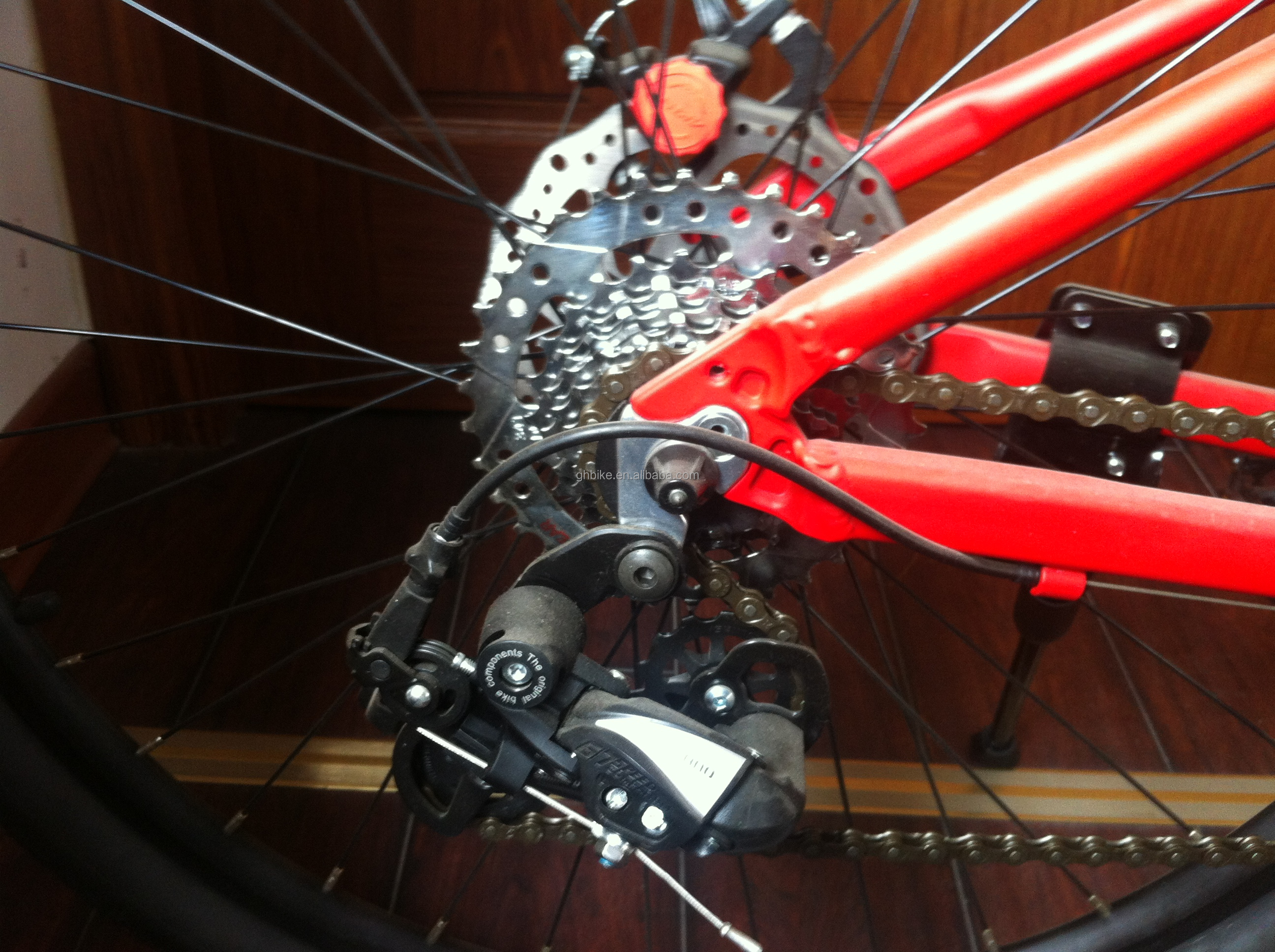 26x2.15 Tire CE EN CPSC OEM/ODM Adult Shimano 21 Speeds Disc Brake MTB Mountain Bike