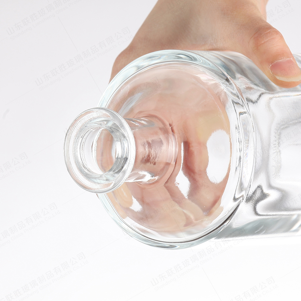 350ml 500ml 750ml Glass Bottle With Stopper Screw Cap Healthy Lead Free Material
