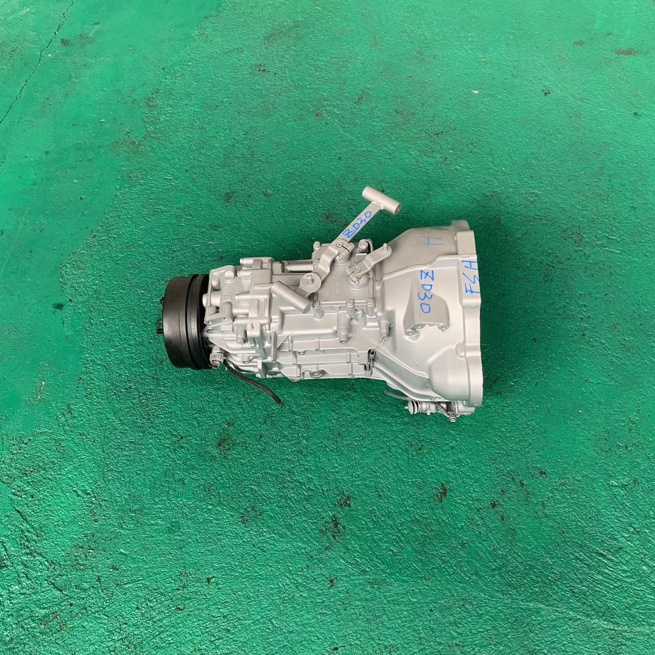 ISF2.8 Used Gearbox ZD30 Transmission for Mitsubishi ZF 2.0L Displacement and Durable