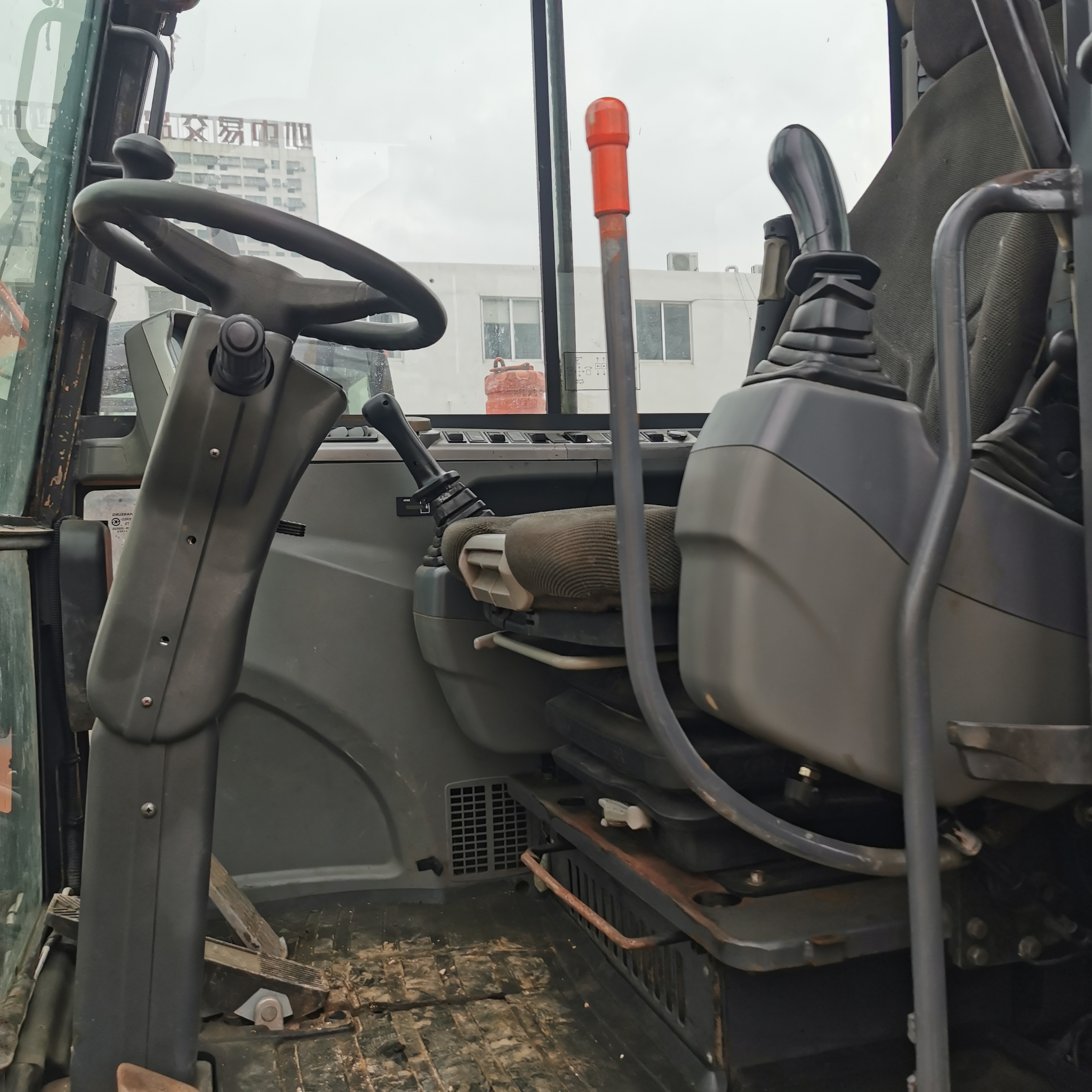 Used Doosan DX60WN Excavator with 0.2 Bucket Capacity in Shanghai Yard Good Condition