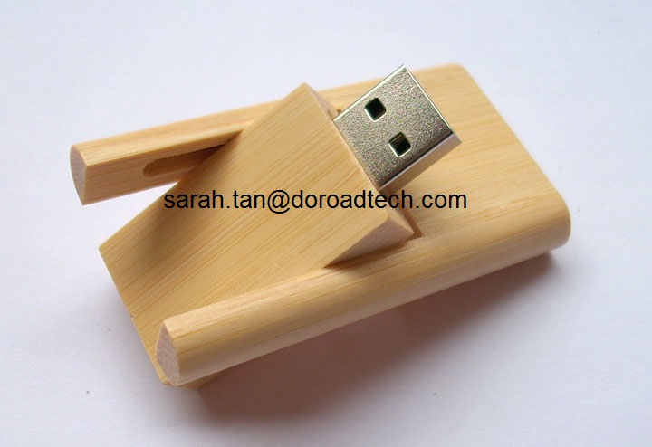 Wooden Rotatable USB Flash Drives