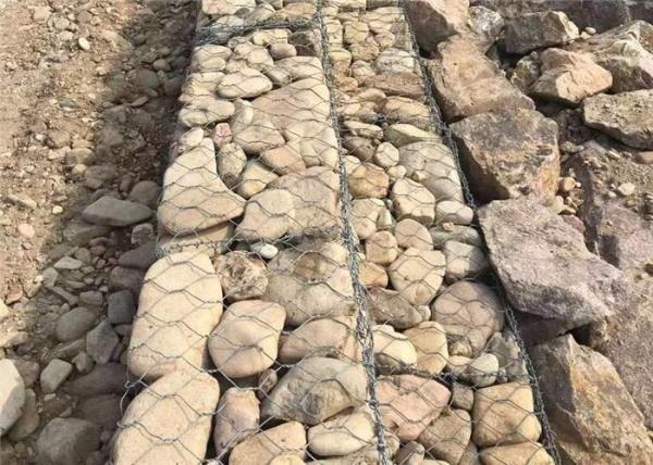 6*8, 8*10,10*12 Stone Filled Metal Wire Gabion Cage For Soil Or Riverbank