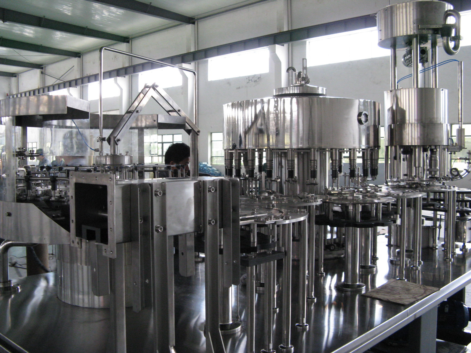 Stable Automatic Water Bottle Filling Machine Rinsing Filling And Capping Plant