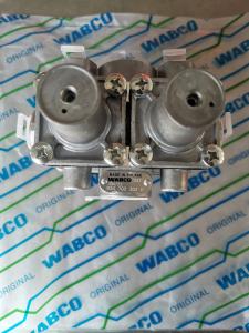 China Four Tractor Protection Valve Four Circuit Valve For Mercedes Benz wholesale
