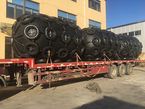 Dia 2.5m Protection Pneumatic Ship Fender ISO17357 Inflatable Fenders For Boats