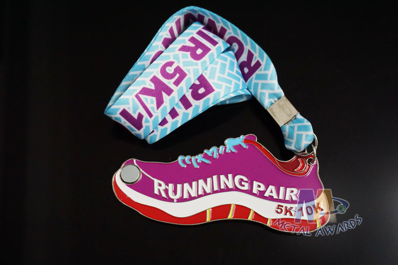Shoe Shape Custom 5k Medals , Custom Olympic Medals Antique Color Plating