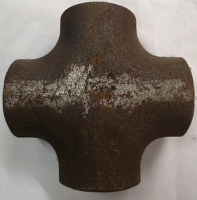 Astm A105 SCH 40 Pure Seamless Carbon Steel Cross Black Painting Pipe Fitting