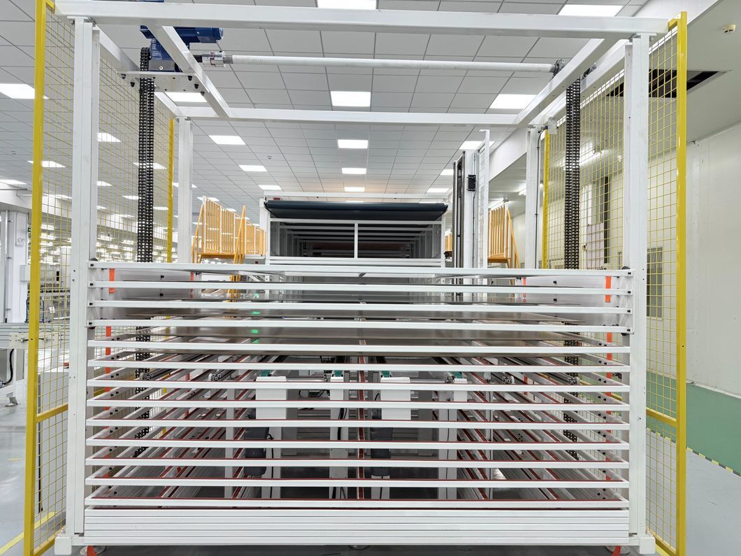 Factory in China Industrial Improve Production Efficiency Fully Automatic Thermal Film Sheet Hot Press Dry Solar Module Production Line Laminating Machine