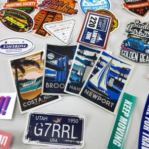 China custom waterproof printing logo packaging gloss vinyl holographic custom die cut sticker wholesale