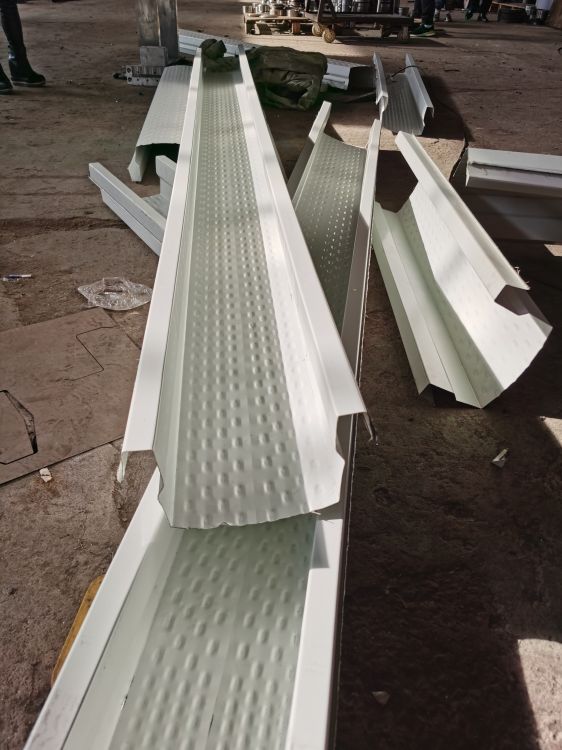 Custom Fascia Roll Forming Machine Rain Seamless Gutter Equipment