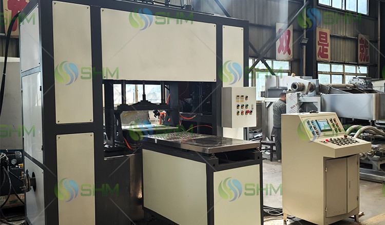Exothermic & Insulating Sleeves Manufacturing Machine