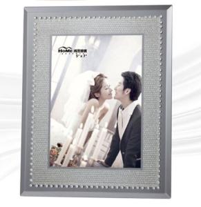 China Lightweight Glitter Glass Photo Frame Collection Souvenir Usage Free Sample wholesale