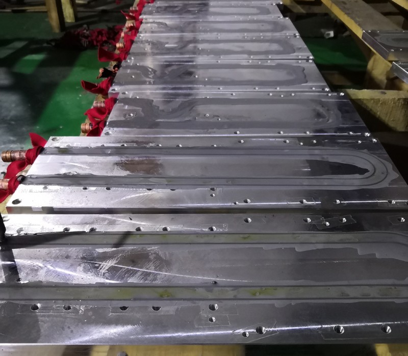 Rustproof Painting Liquid Cooled Heat Sink , Stable Cold Plate Electronics Cooling