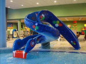 China Kids Cobra Water Slide Fiberglass Swimming Pool Snake Water Slide wholesale
