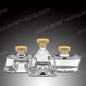 China Extra Flint Rum Glass Bottle 750ml With Cork Cap wholesale