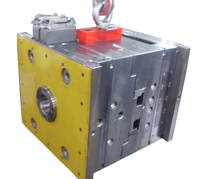 Cast Plastic Die Mould Manufacturer Vehicle Auto Mold Automotive Parts Metal Housing