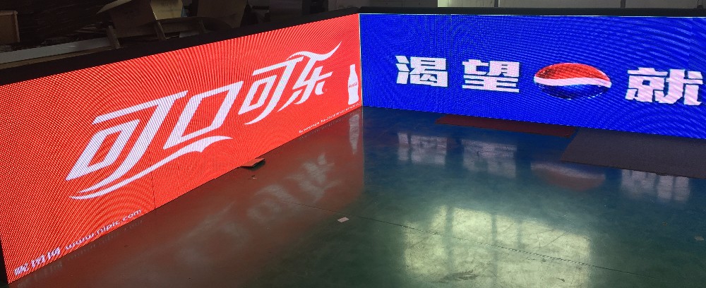 10mm Pitch 5500cd/Sqm Perimeter LED Screen 960*960mm Acrylic Die Casting