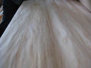 China Rotary Cut/Peeled Radiata Pine Wood Veneer Sheet wholesale