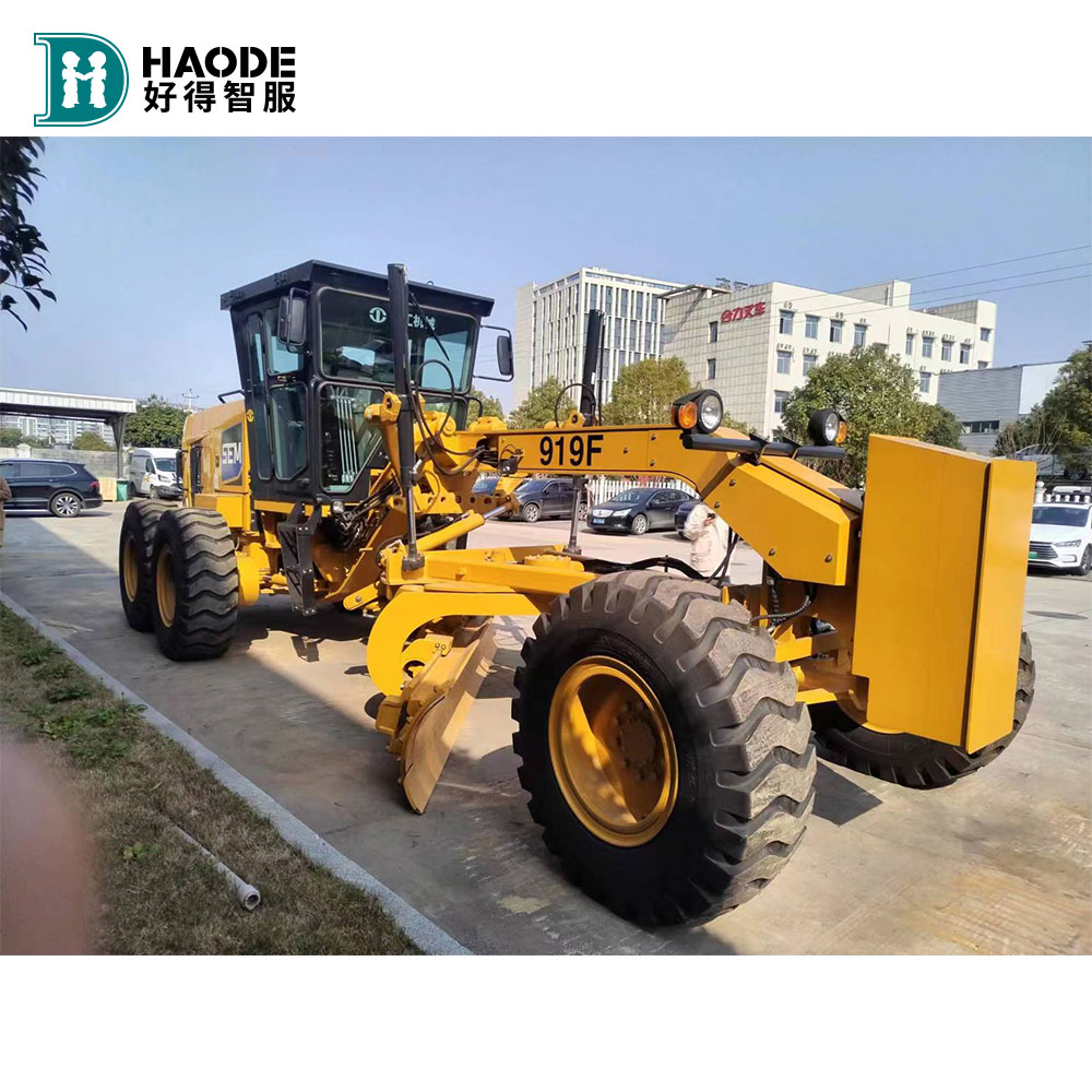 Caterpillar 140G Motor Grader for Your Construction Needs at 44 km/h Forward Speed