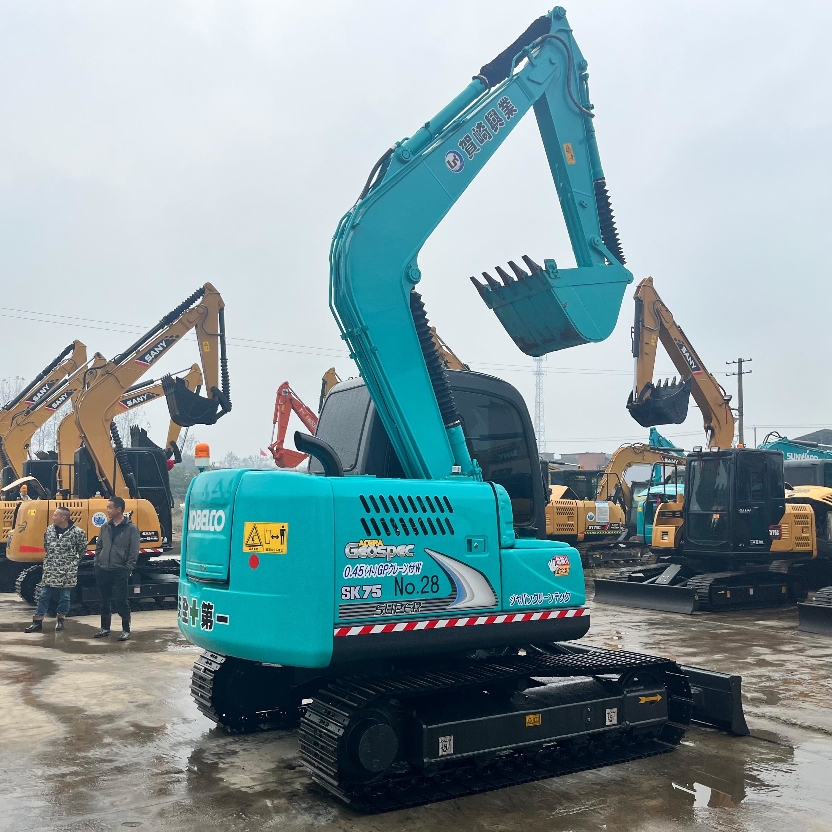 Used Kobelco SK75 Excavator 7.5 Ton Machine With 0.4m3 Bucklet Capaclity