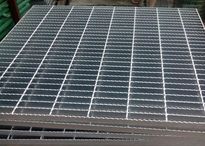 ISO9001 Tooth Profile Walkway Mesh Grating Anti Skid For Chemical Plant