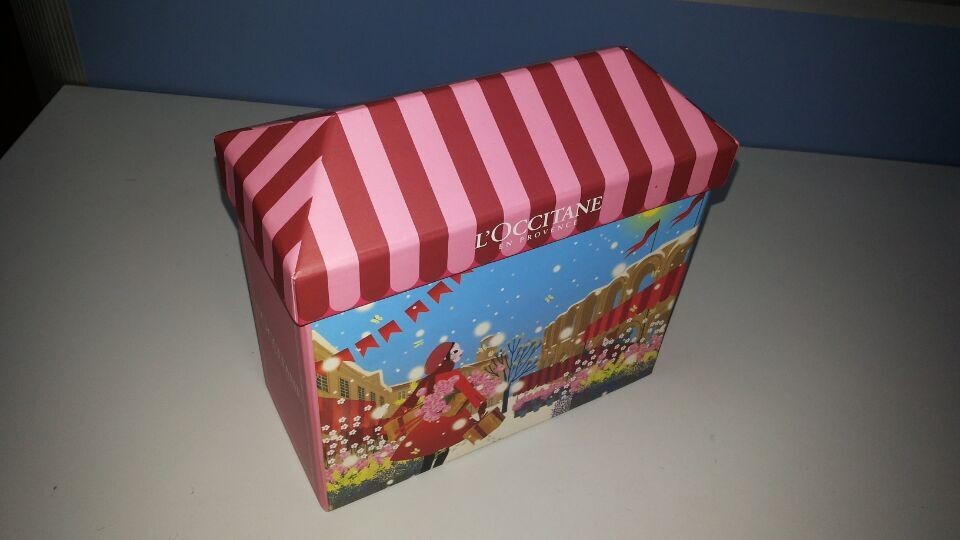 Beautiful design customized rigid paper folding box cardboard base and lid packaging box