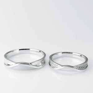 China 18K White Gold Men18 Women12 Small Diamonds Engagement Ring wholesale