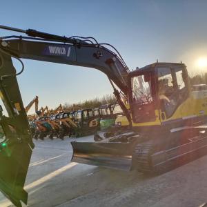 China Long Arm Excavator With Rubber Tracks wholesale