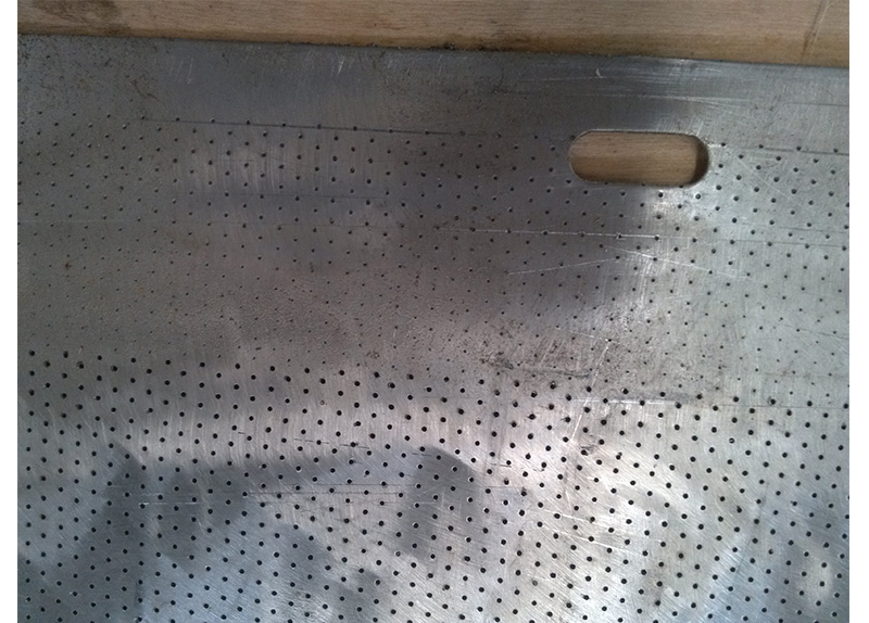 Micro-Straight Holes (Up To 0.8mm)