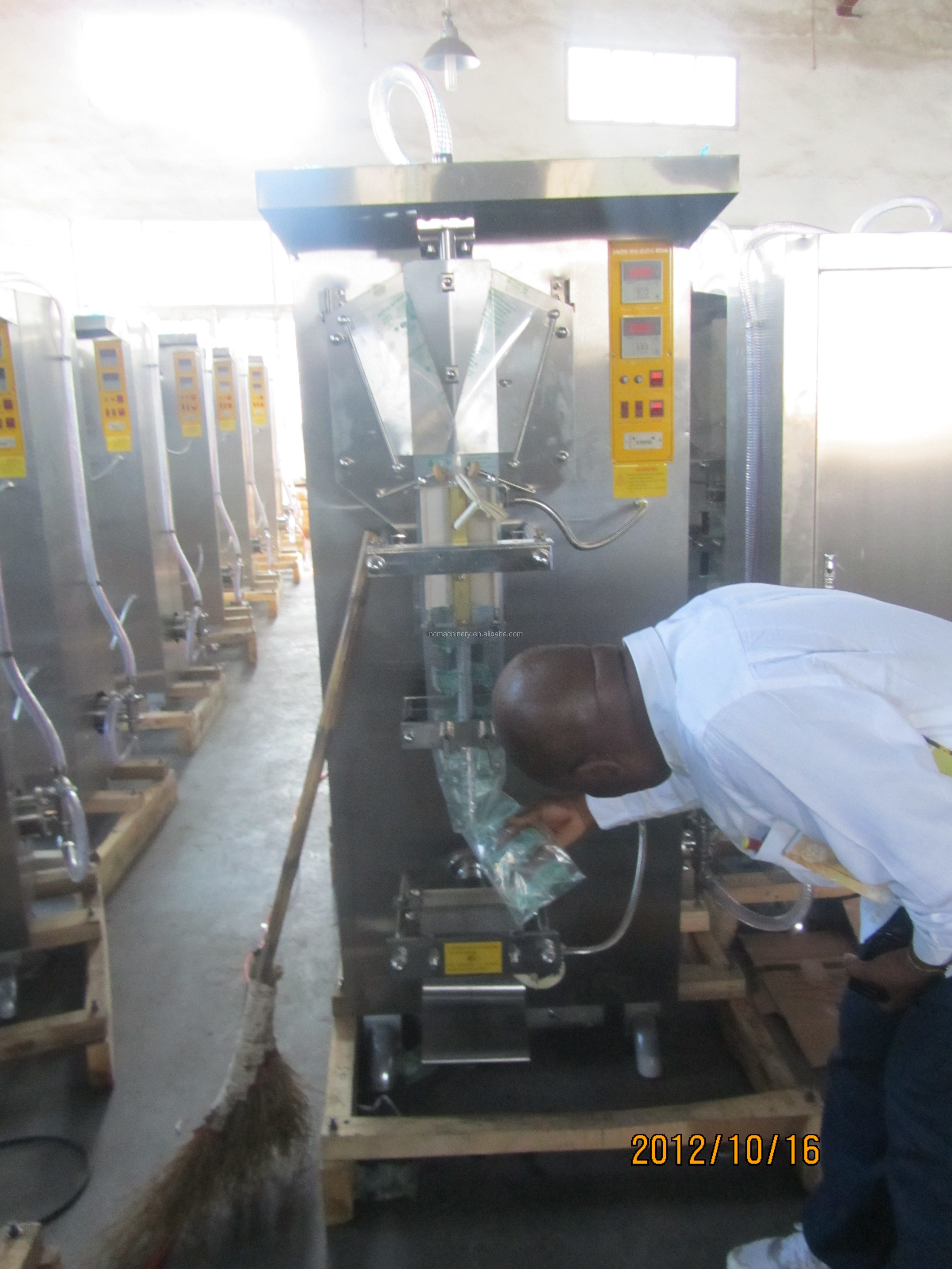 Beverage Packaging Type Bags Full Automatic 2000bph Sachet Water Production Line
