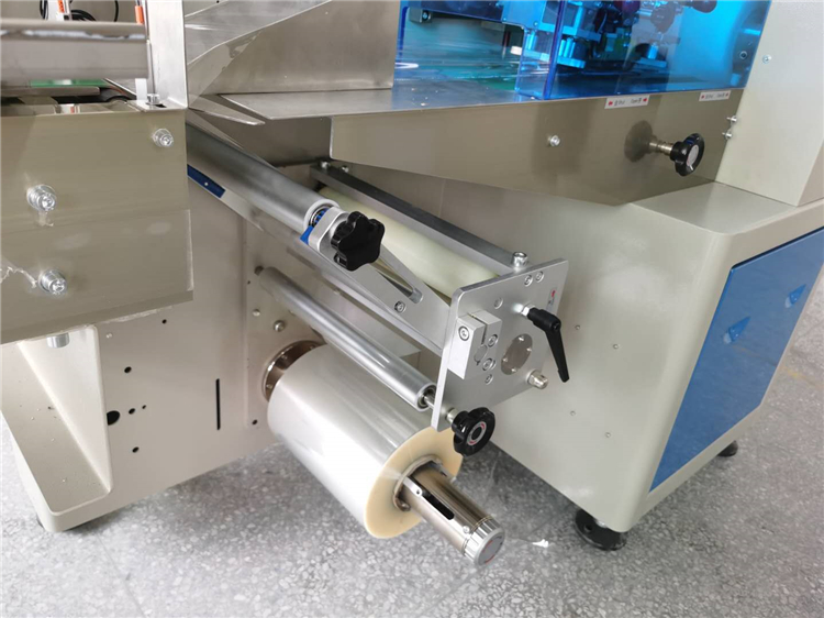 120bags/min Premade Pouch Packaging Machine 2.6KW Laminated Film