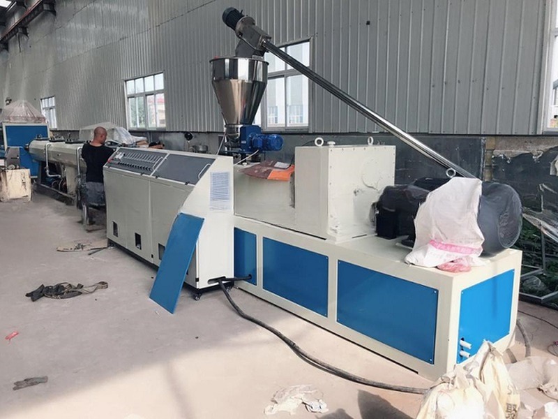 New Tech New Design 75-160mm PVC Pipe Making Machine