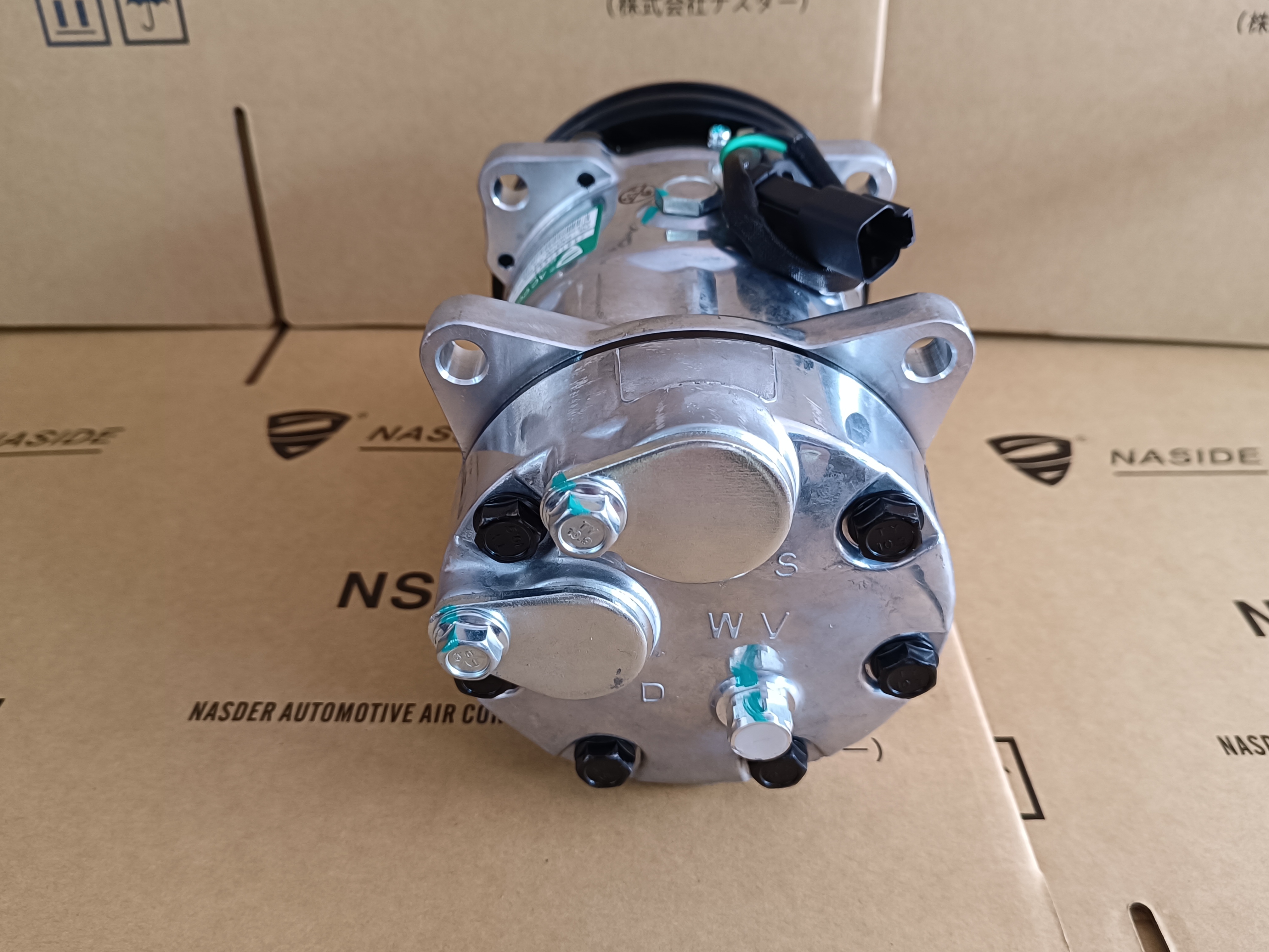 Auto AC Conditioning Compressor For 11412631 15082727 Volvo Excavator