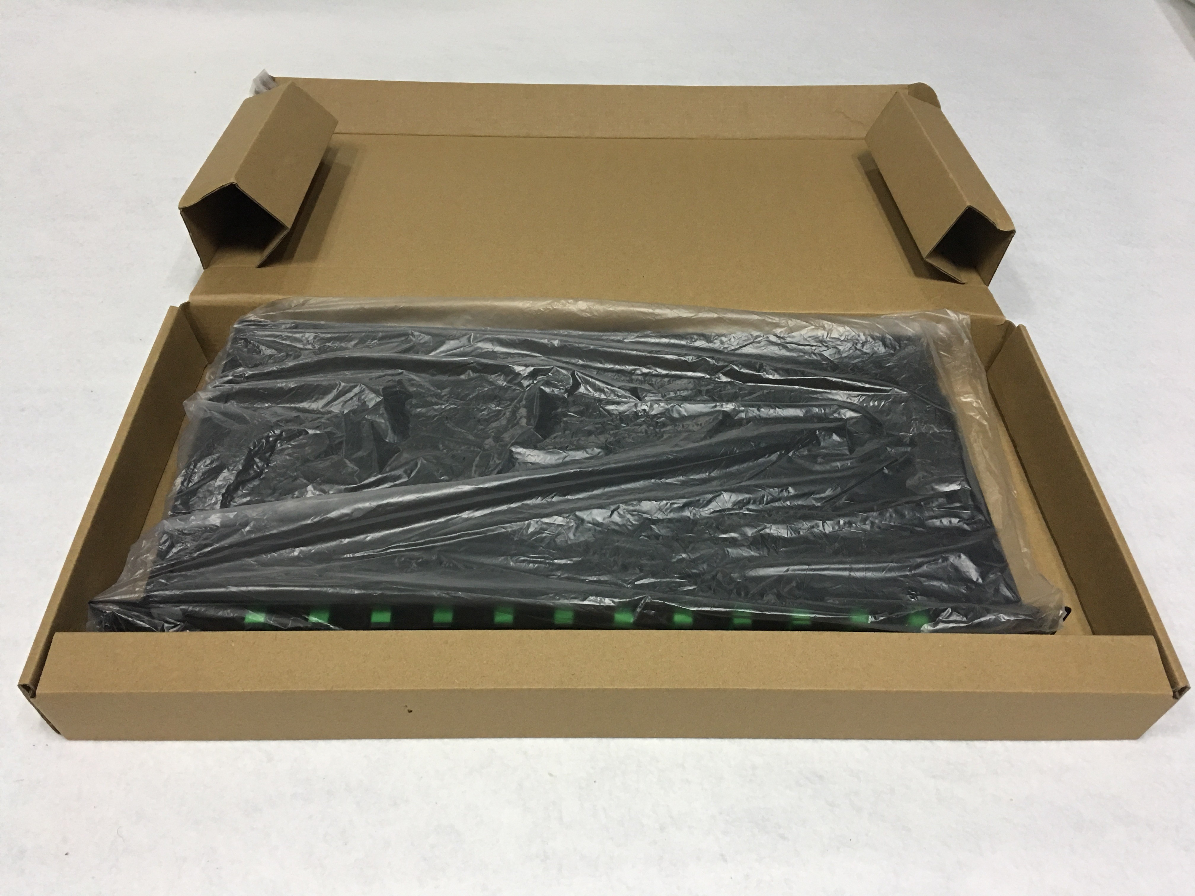 Rack Mountable IP20 12 SC Fiber Optic Patch Panel12 Port 1U 19"