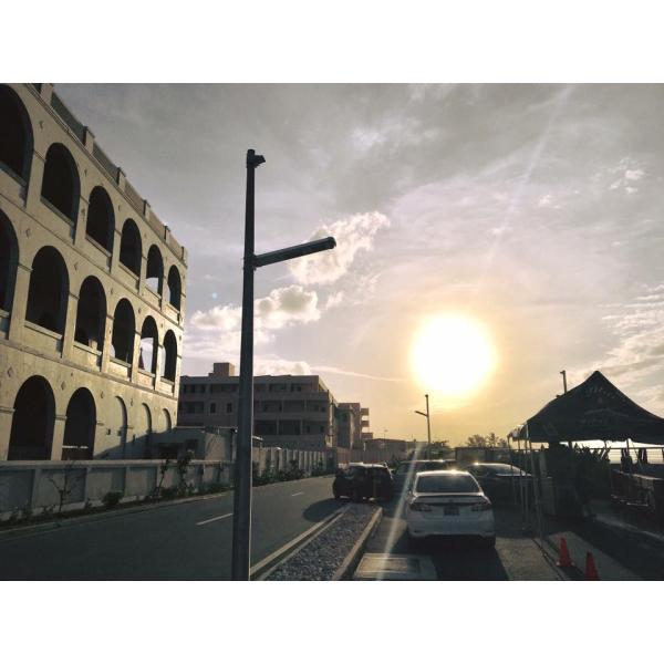 IP65 Dusk To Dawn Outdoor Solar Street Light 2000LM With Human Body Sensor