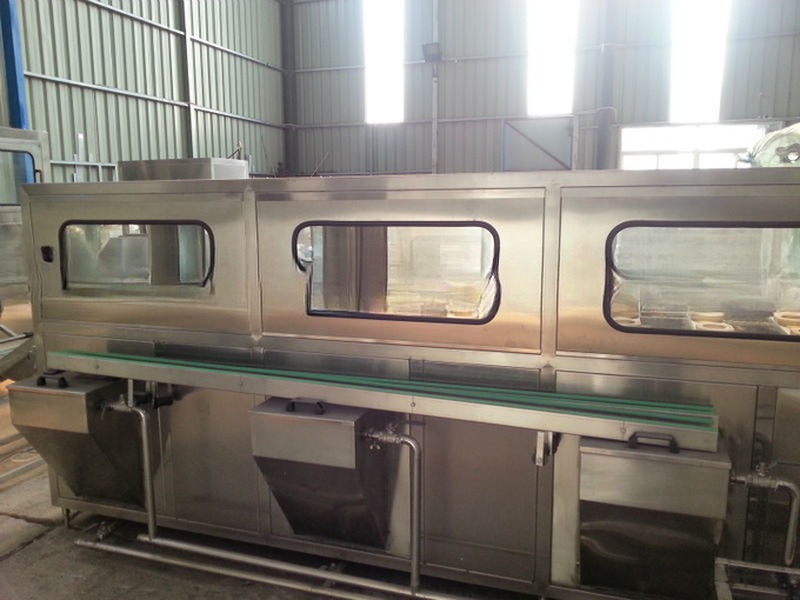 2950X800X1600MM Food Beverage Shops 5 Gallon Drum Rinsing Filling and Capping Machine