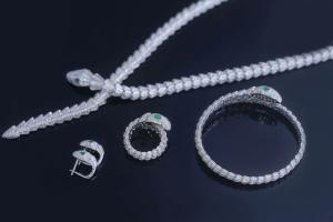 China Nano Crystal Green Eye Snake 925 Sterling Silver Neckalce Personalized wholesale